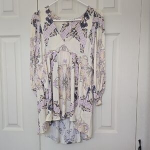 Boho Cream and Lavender Paisly Peasant Tunic With Pockets